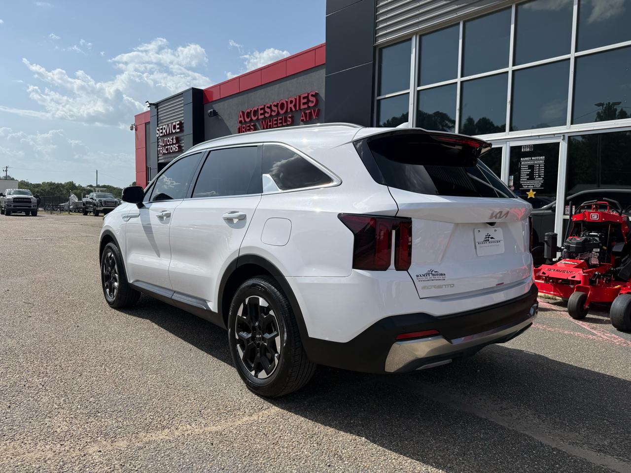 Kia Sorento S FWD 2025