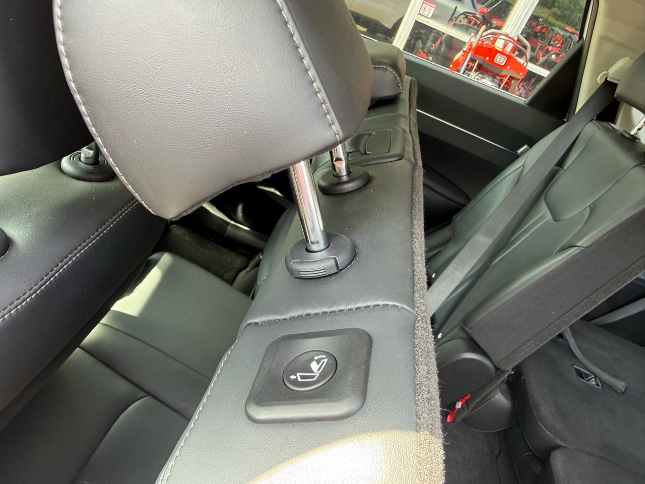 Kia Sorento S FWD 2025