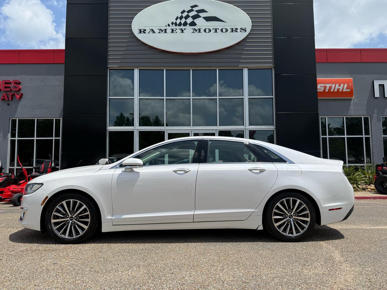 Lincoln MKZ Select FWD 2017