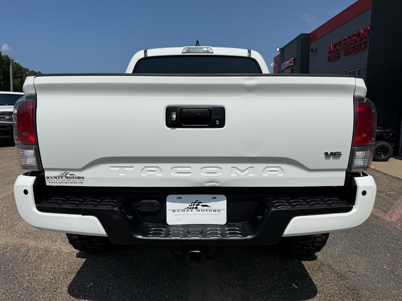 Toyota Tacoma 4WD  2022