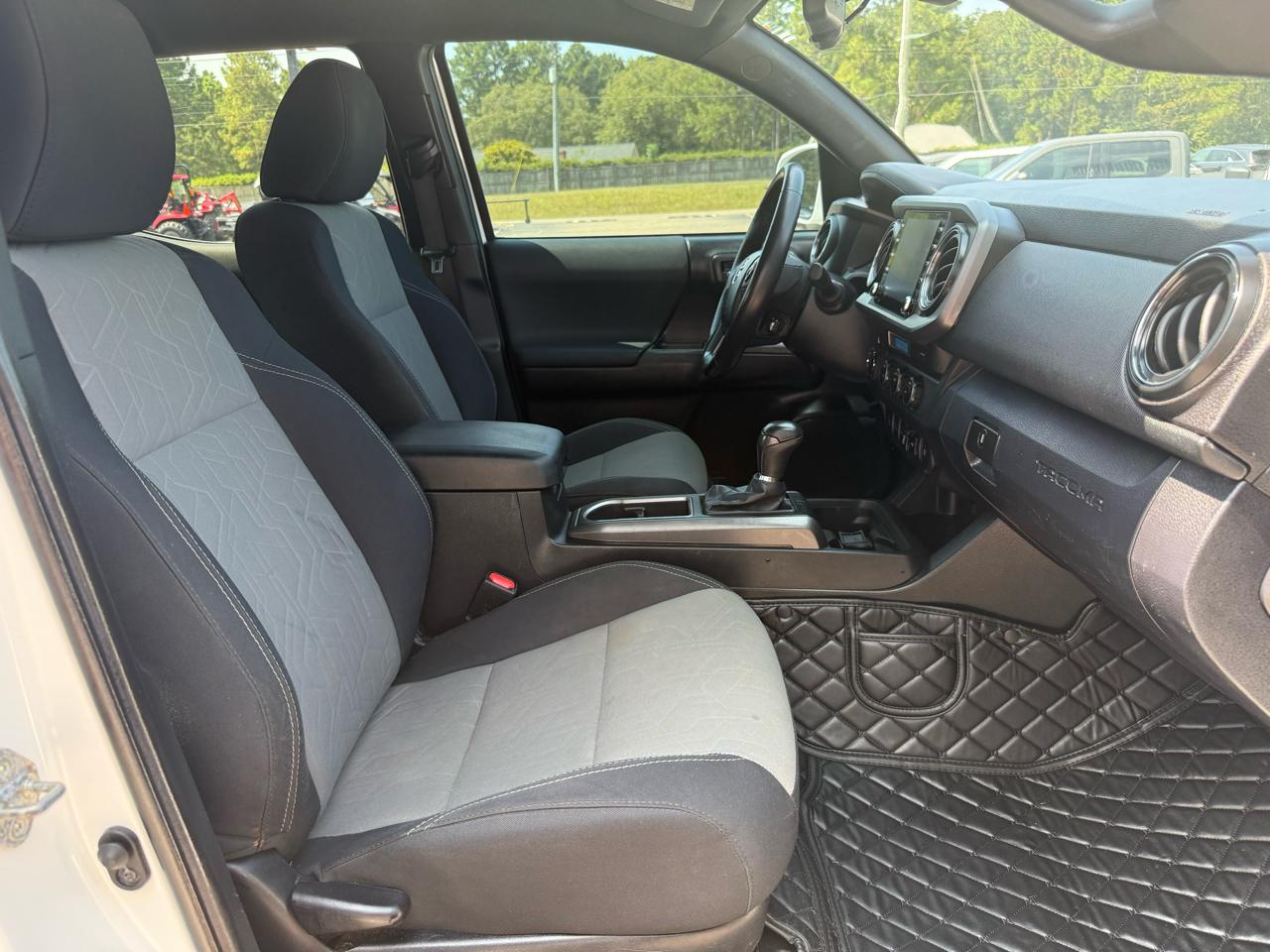 Toyota Tacoma 4WD  2022