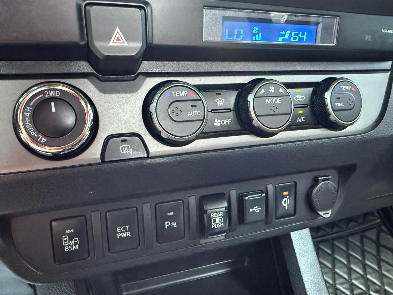 Toyota Tacoma 4WD  2022
