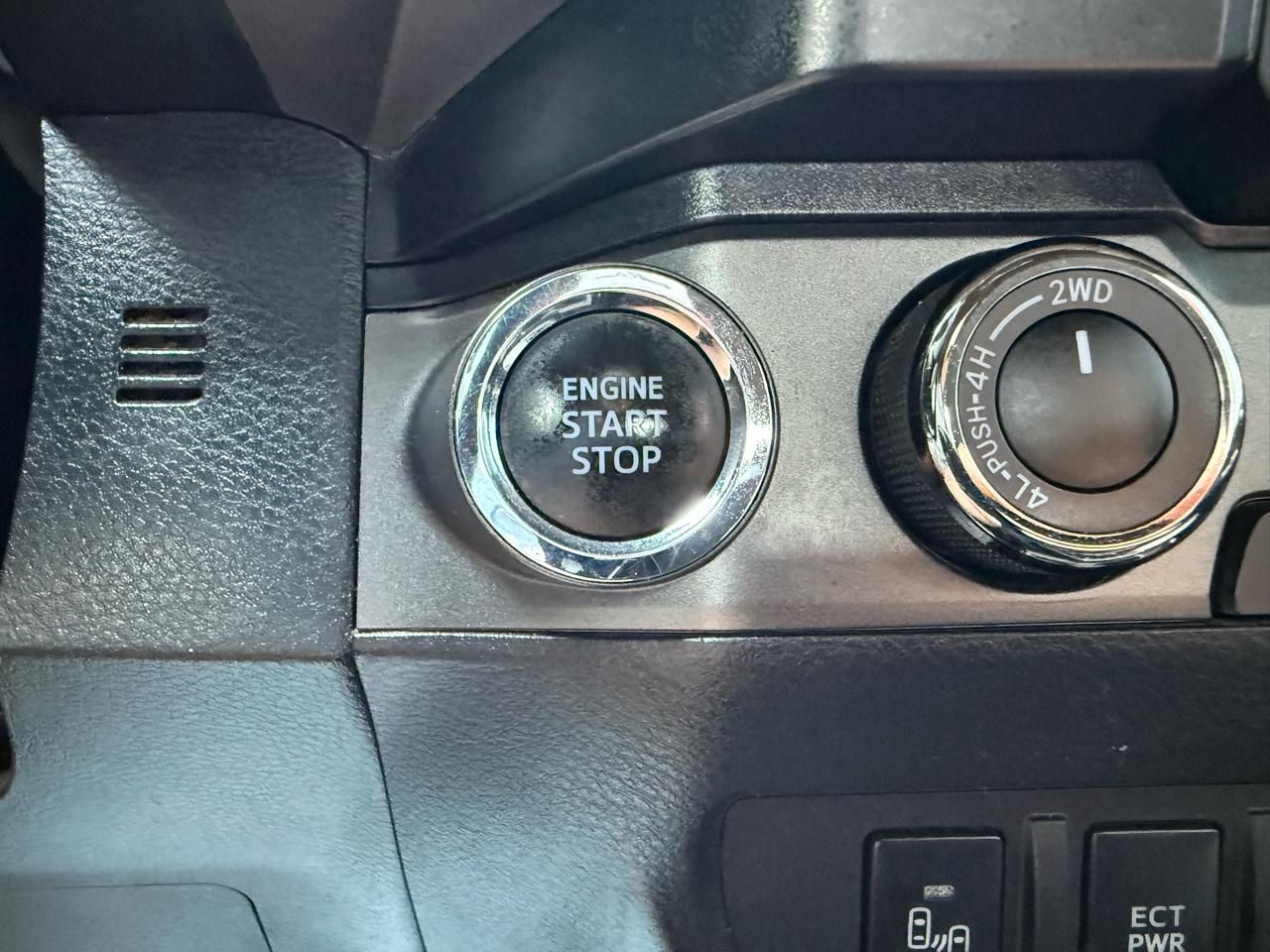 Toyota Tacoma 4WD  2022