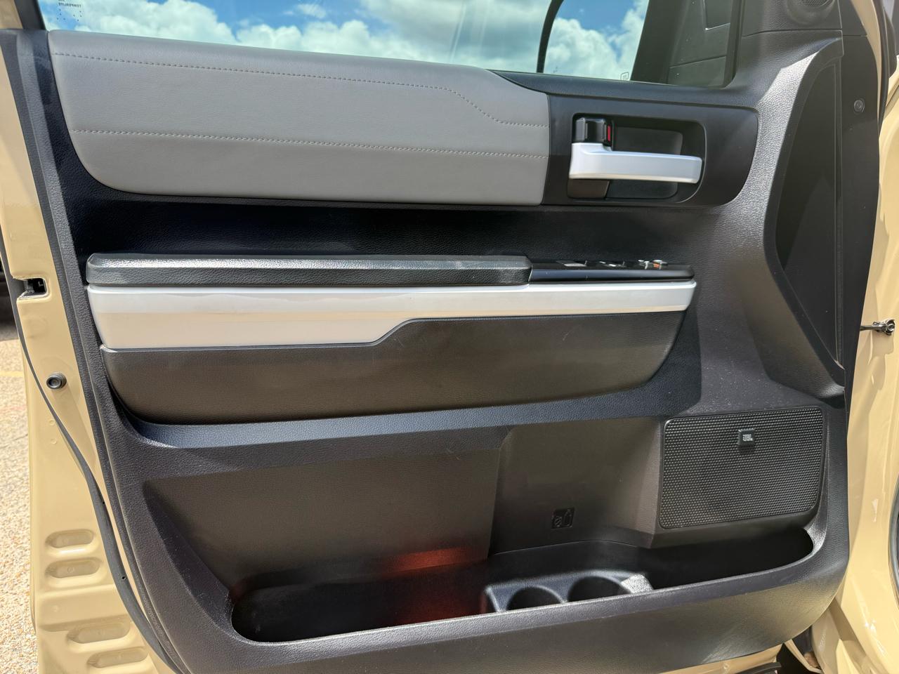 Toyota Tundra 4WD  2020