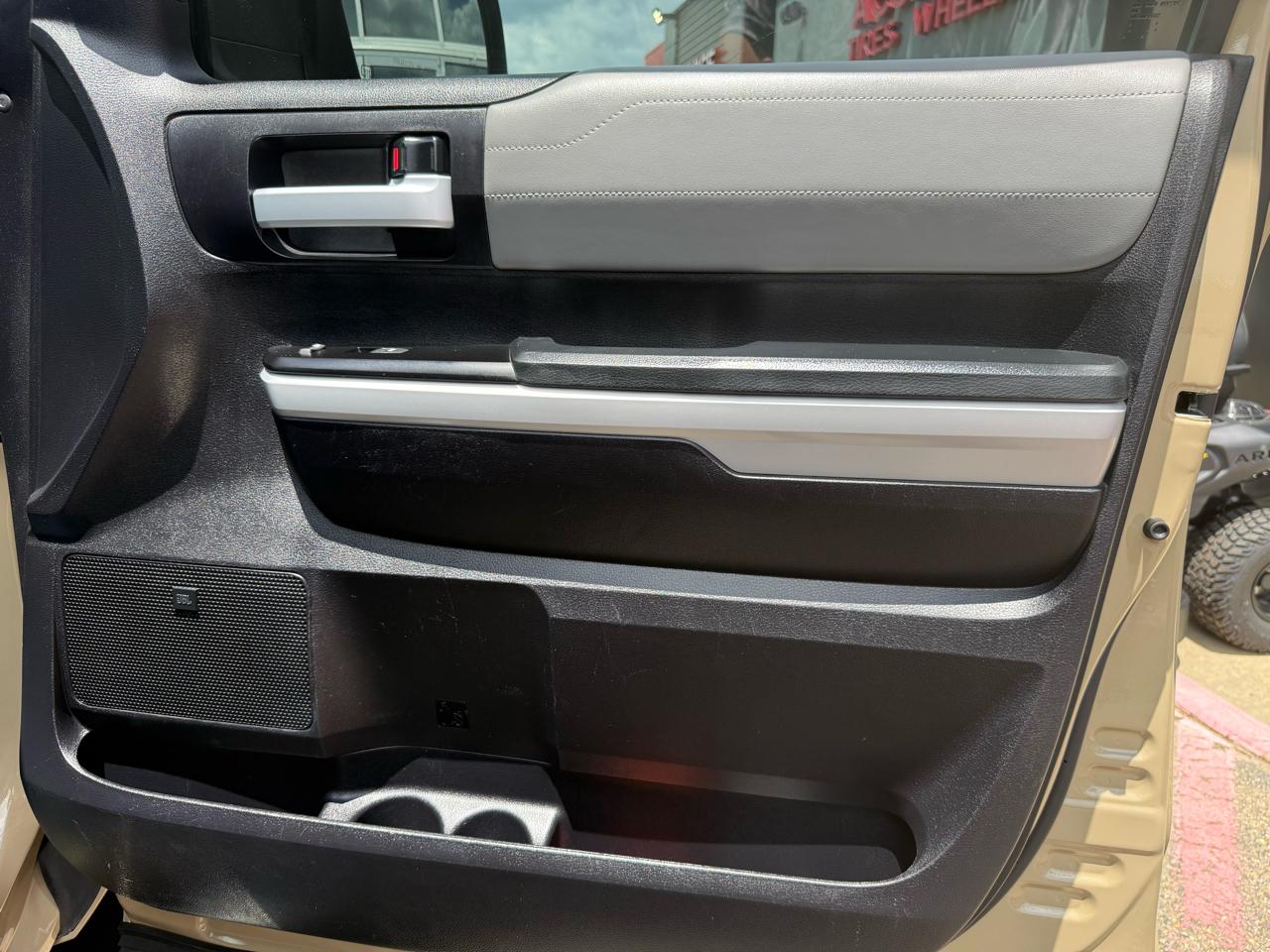 Toyota Tundra 4WD  2020