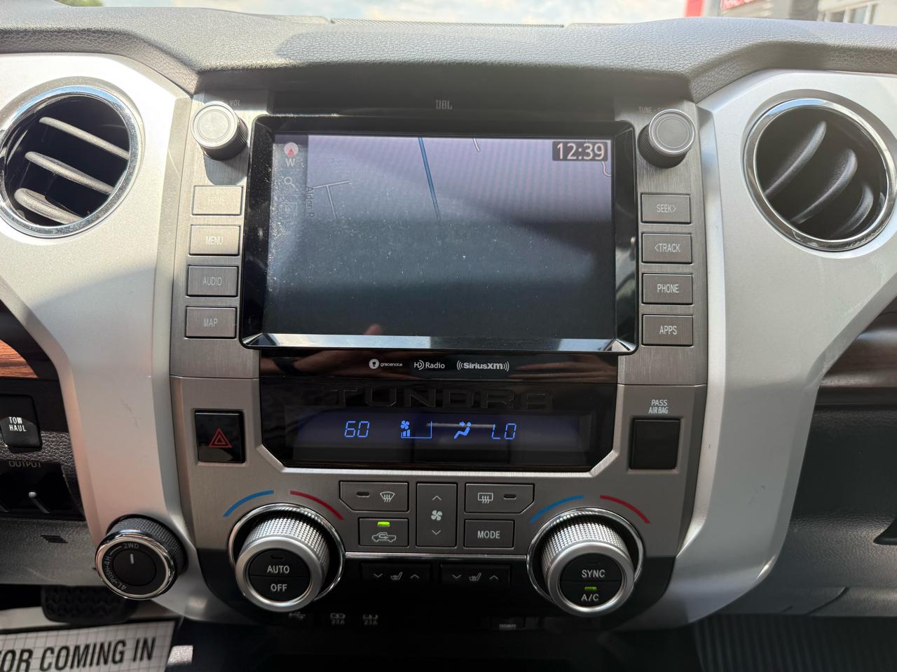 Toyota Tundra 4WD  2020