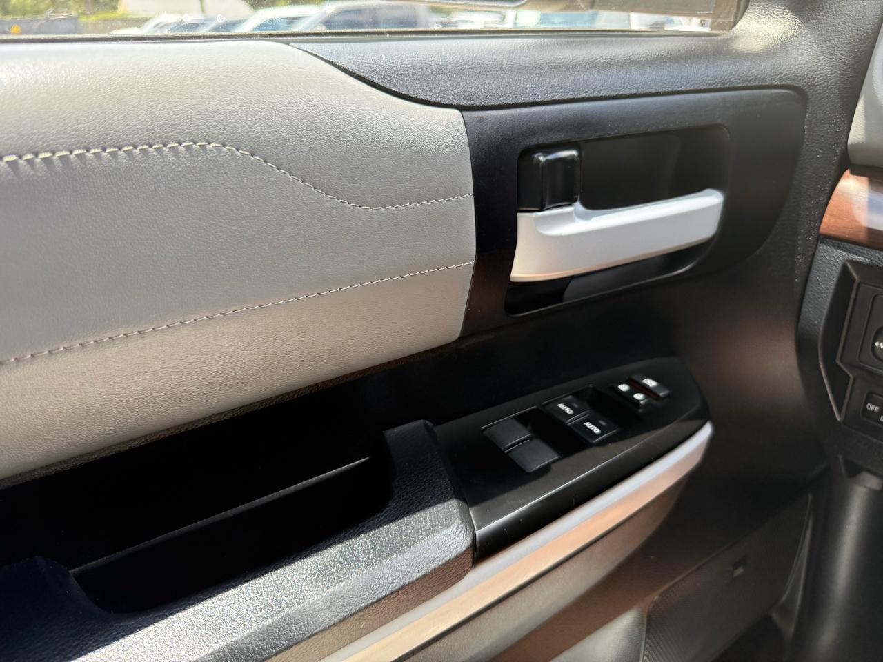Toyota Tundra 4WD  2020