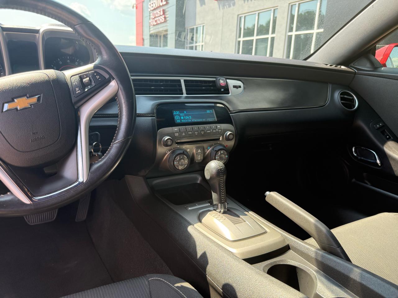Chevrolet Camaro 2dr Cpe 1LT 2012