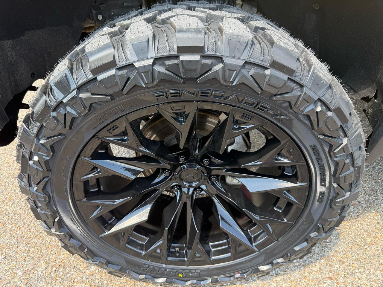 GMC Sierra 1500 4WD Crew Cab 147" AT4 2020