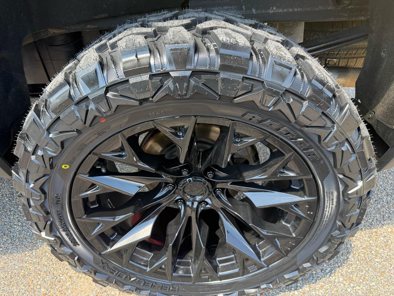 GMC Sierra 1500 4WD Crew Cab 147" AT4 2020