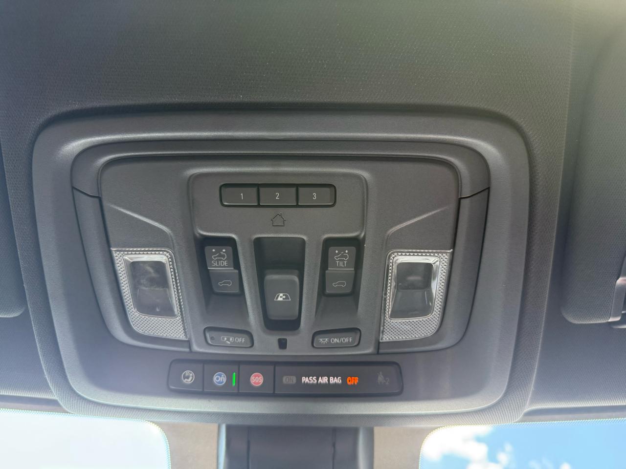 GMC Sierra 1500 4WD Crew Cab 147" AT4 2020