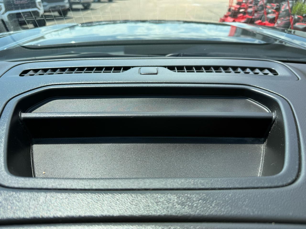 GMC Sierra 1500 4WD Crew Cab 147" AT4 2020
