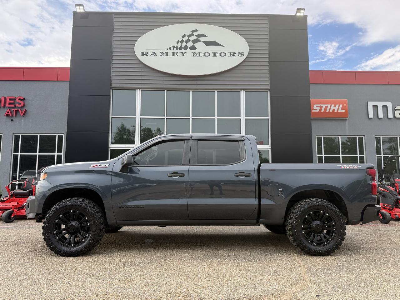 Chevrolet Silverado 1500  2021