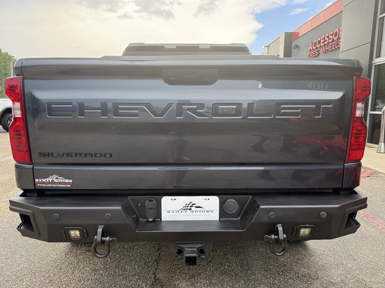 Chevrolet Silverado 1500  2021