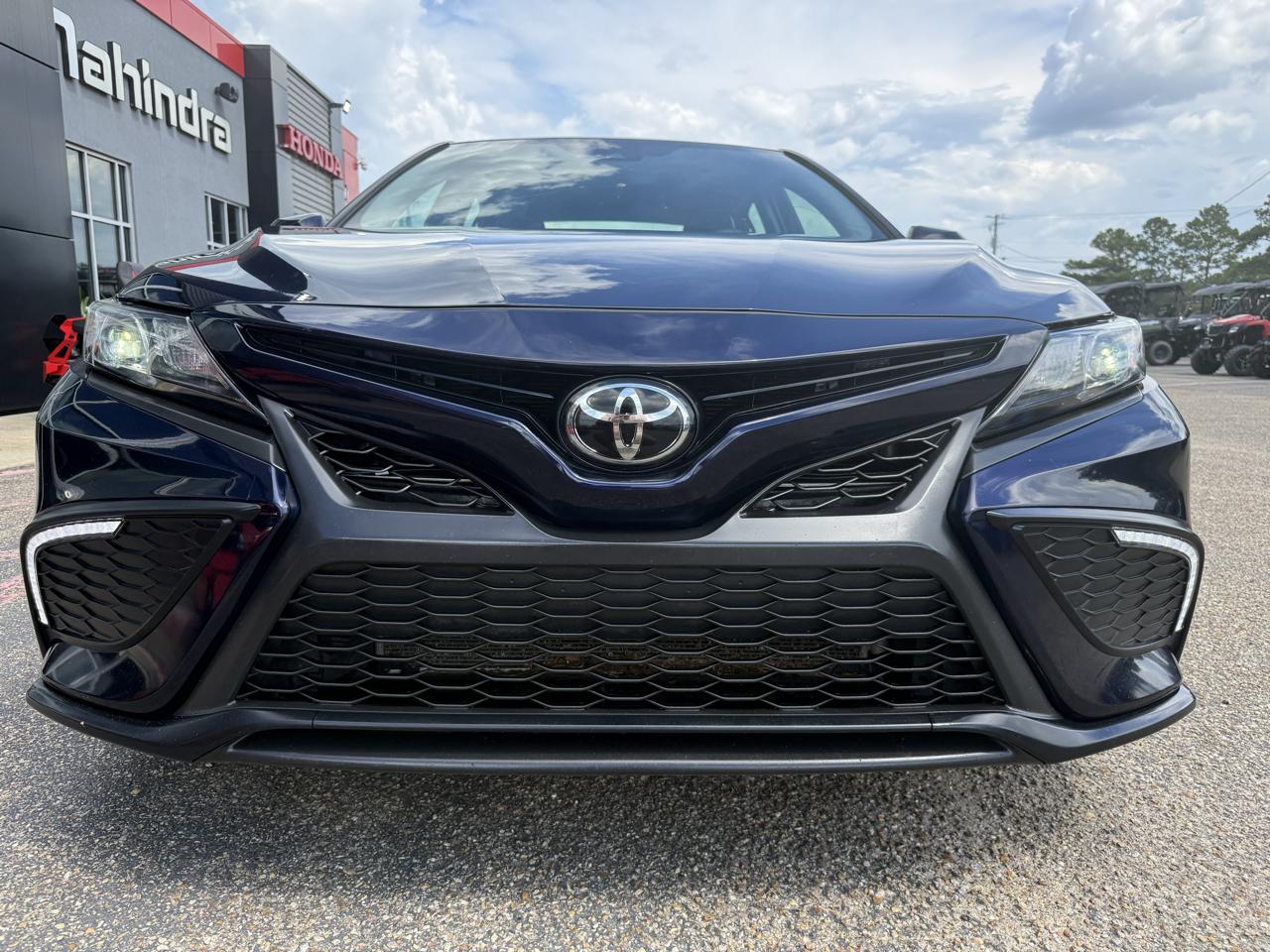 Toyota Camry  2022