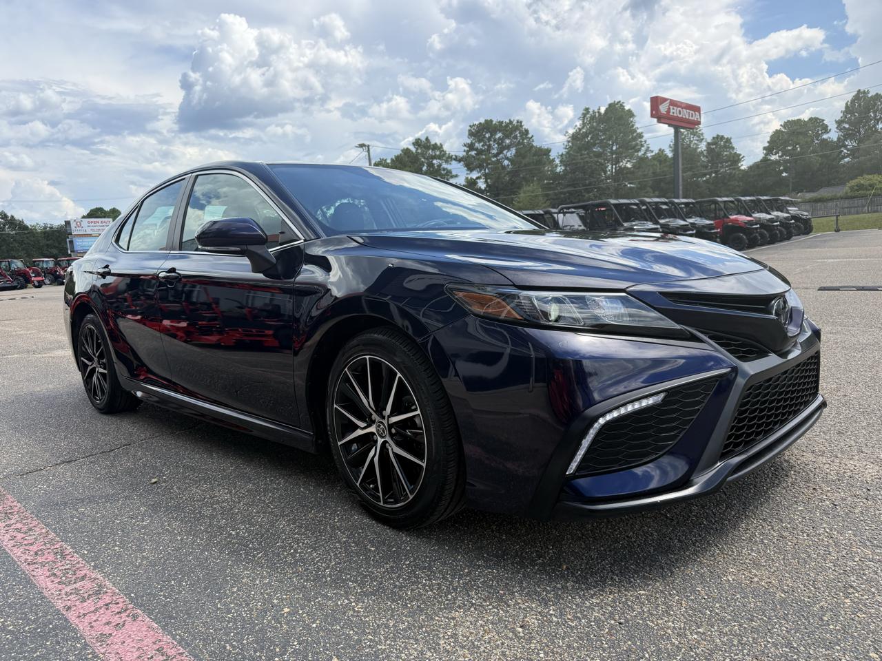 Toyota Camry  2022