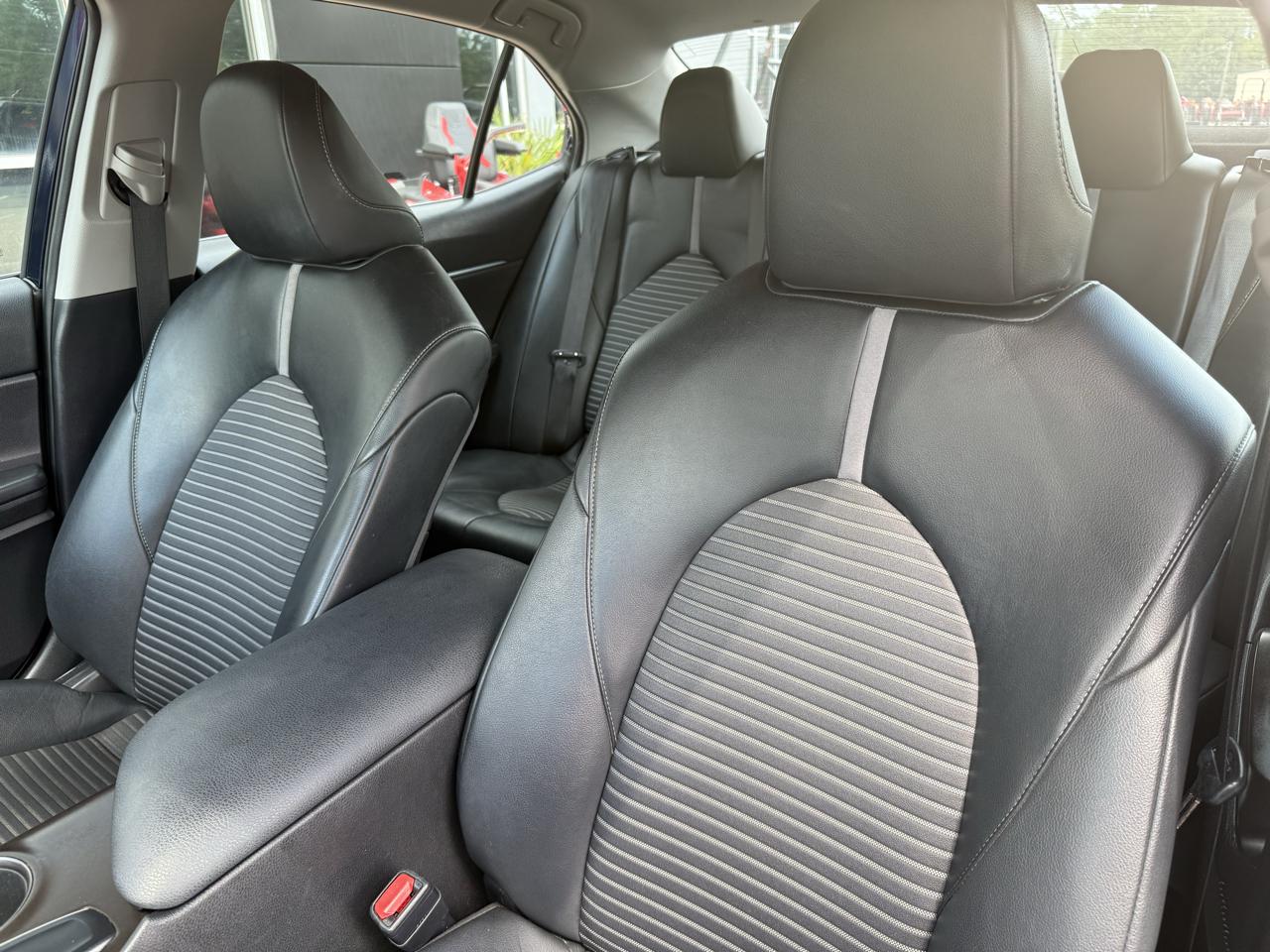 Toyota Camry  2022