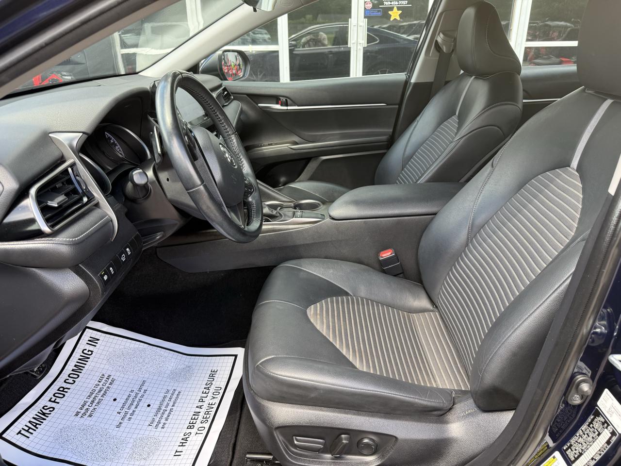 Toyota Camry  2022