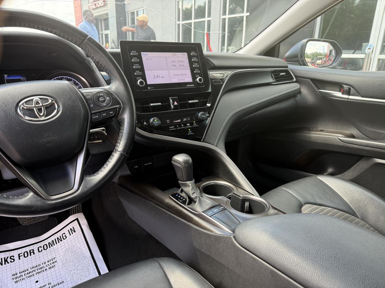 Toyota Camry  2022
