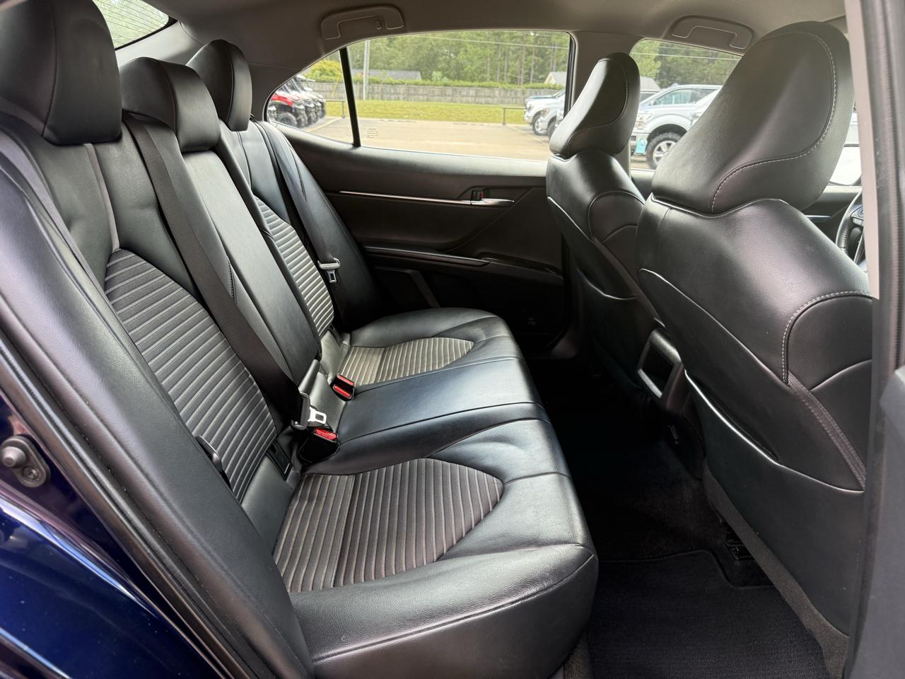 Toyota Camry  2022