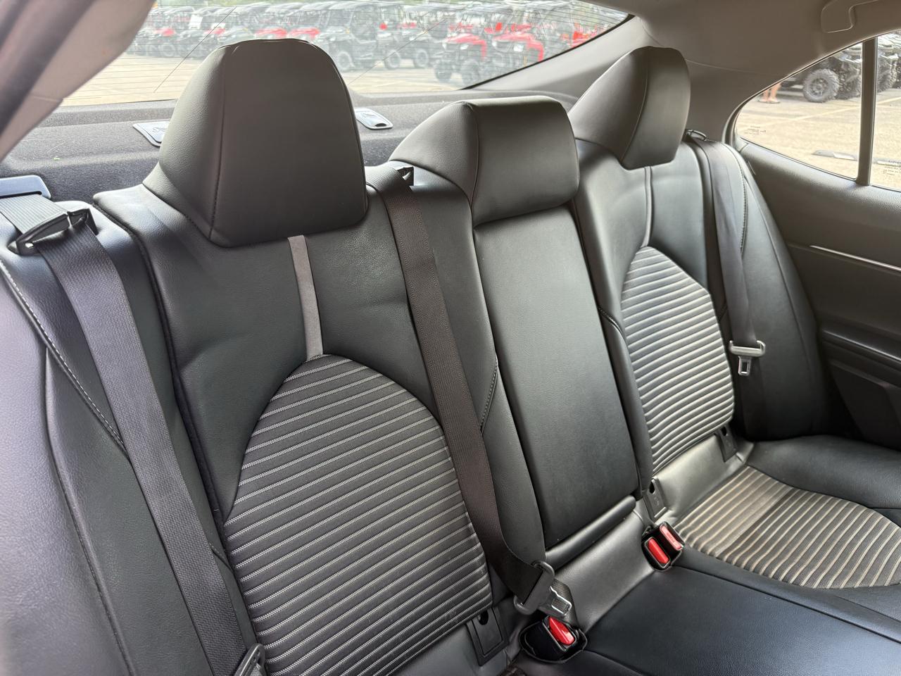 Toyota Camry  2022