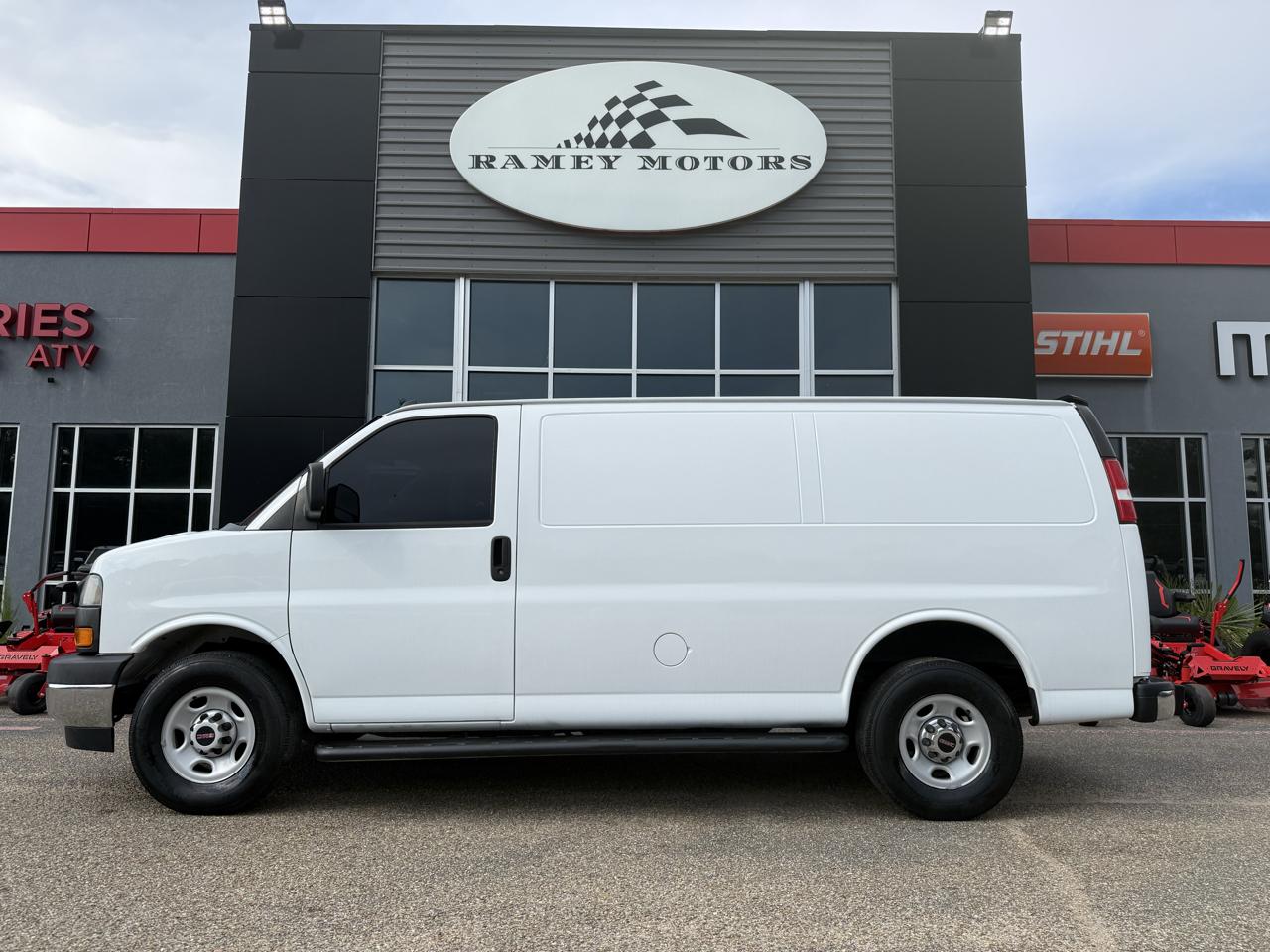GMC Savana Cargo Van  2020