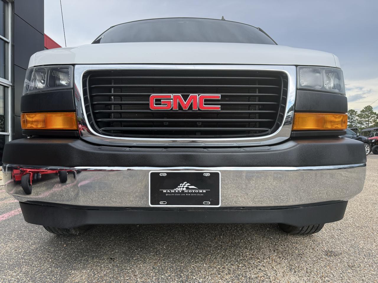 GMC Savana Cargo Van  2020