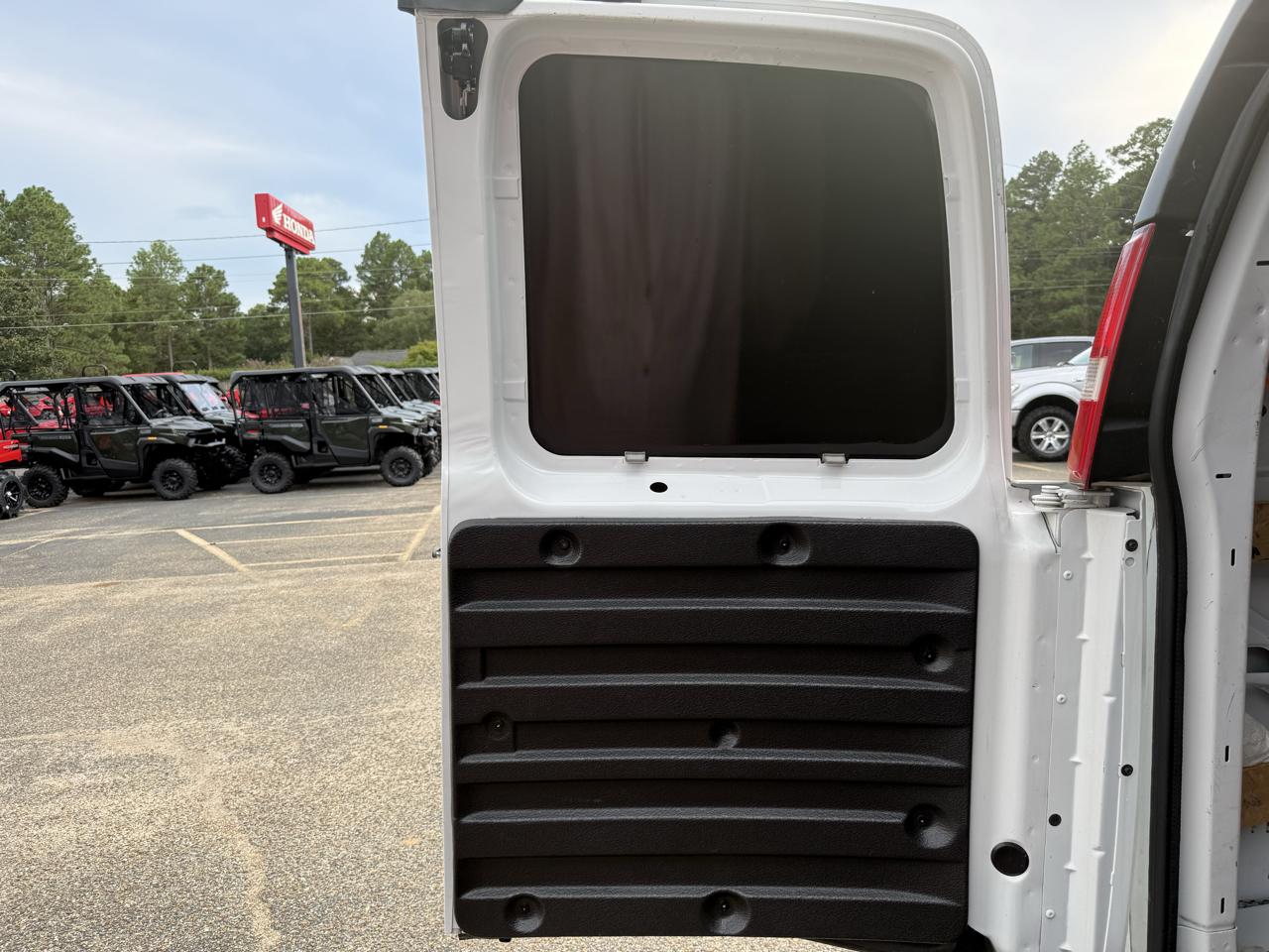 GMC Savana Cargo Van  2020