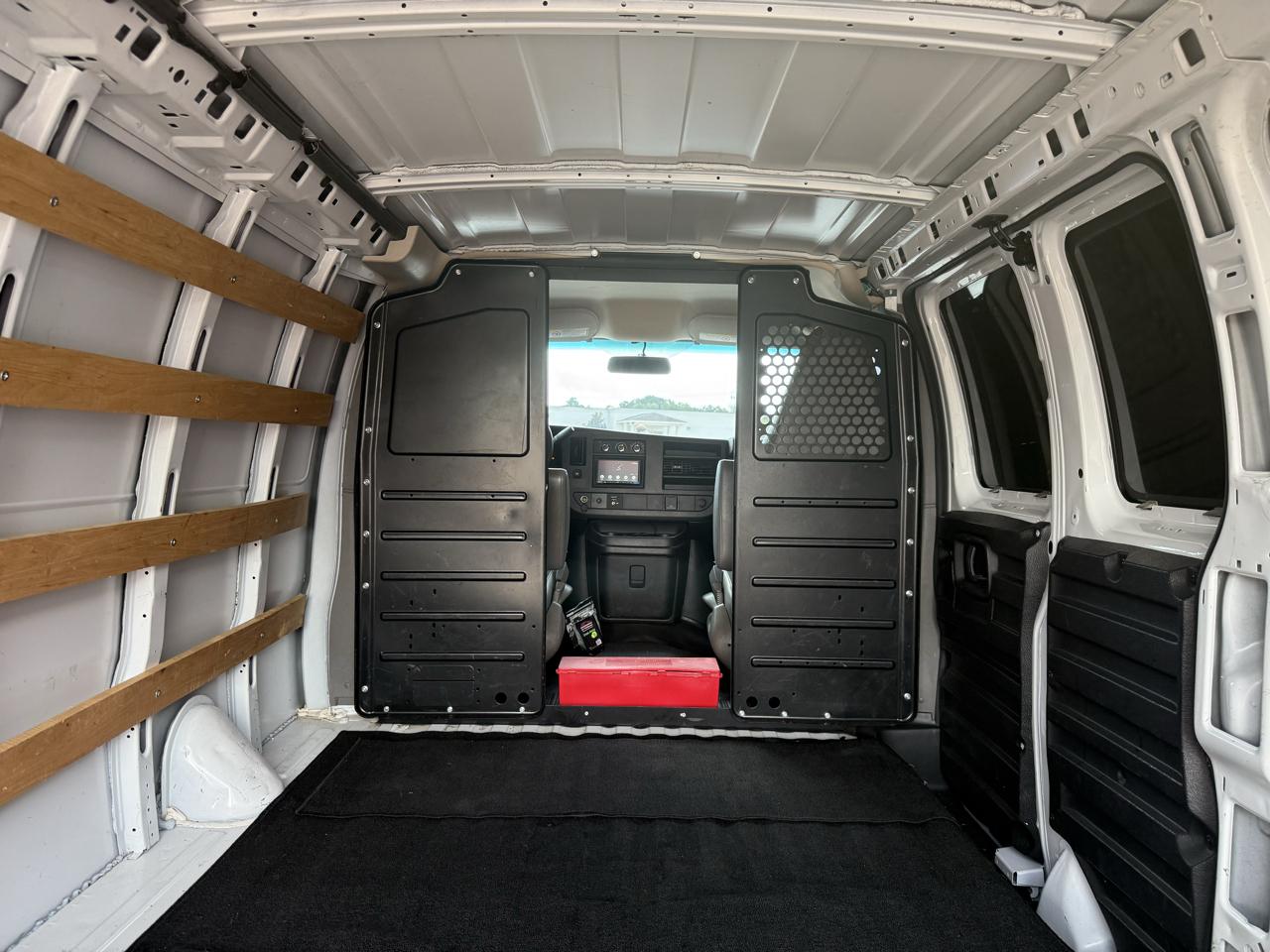 GMC Savana Cargo Van  2020