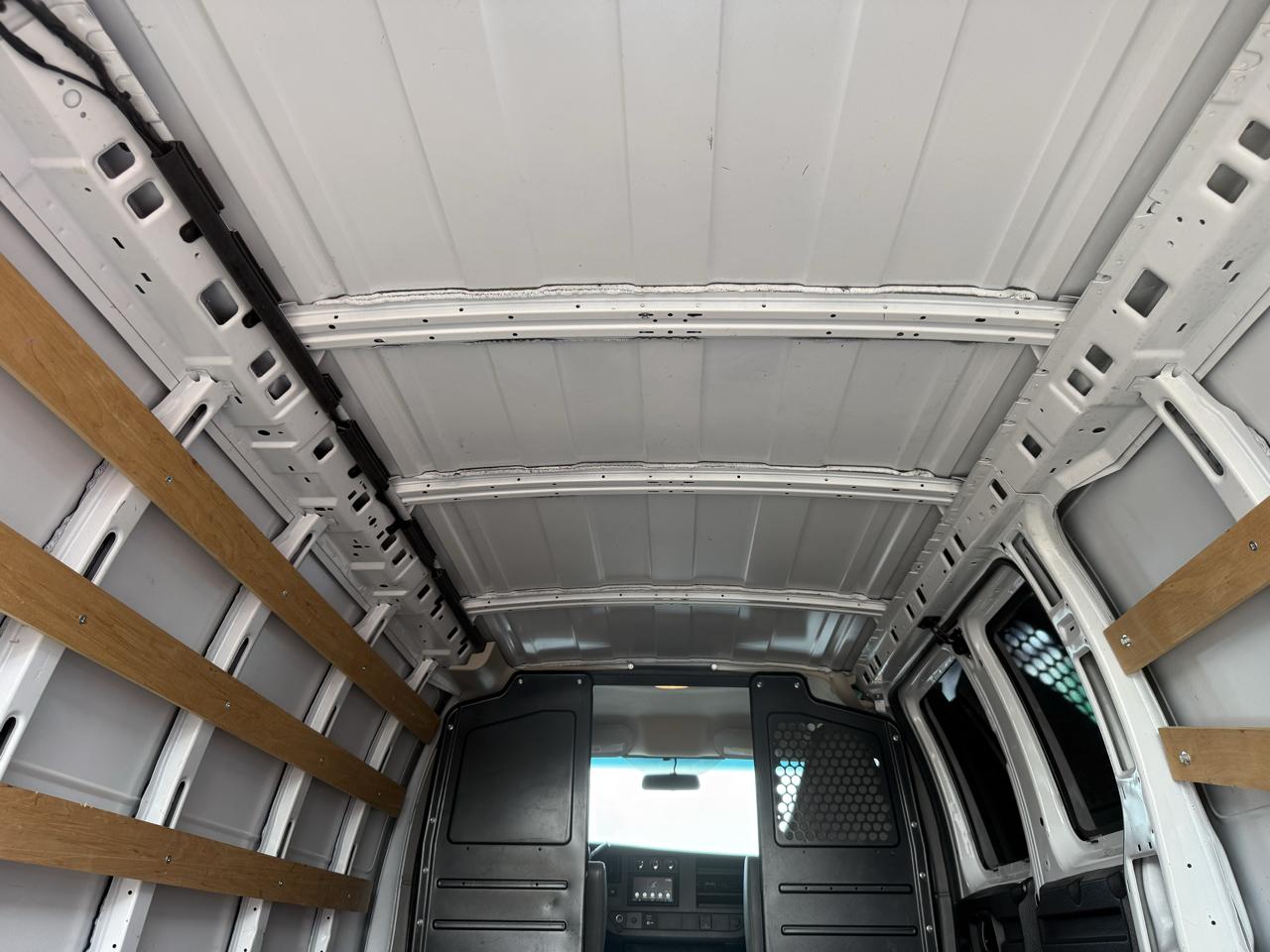 GMC Savana Cargo Van  2020