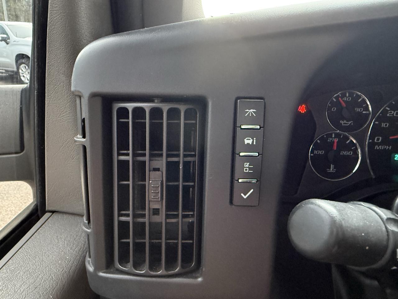 GMC Savana Cargo Van  2020