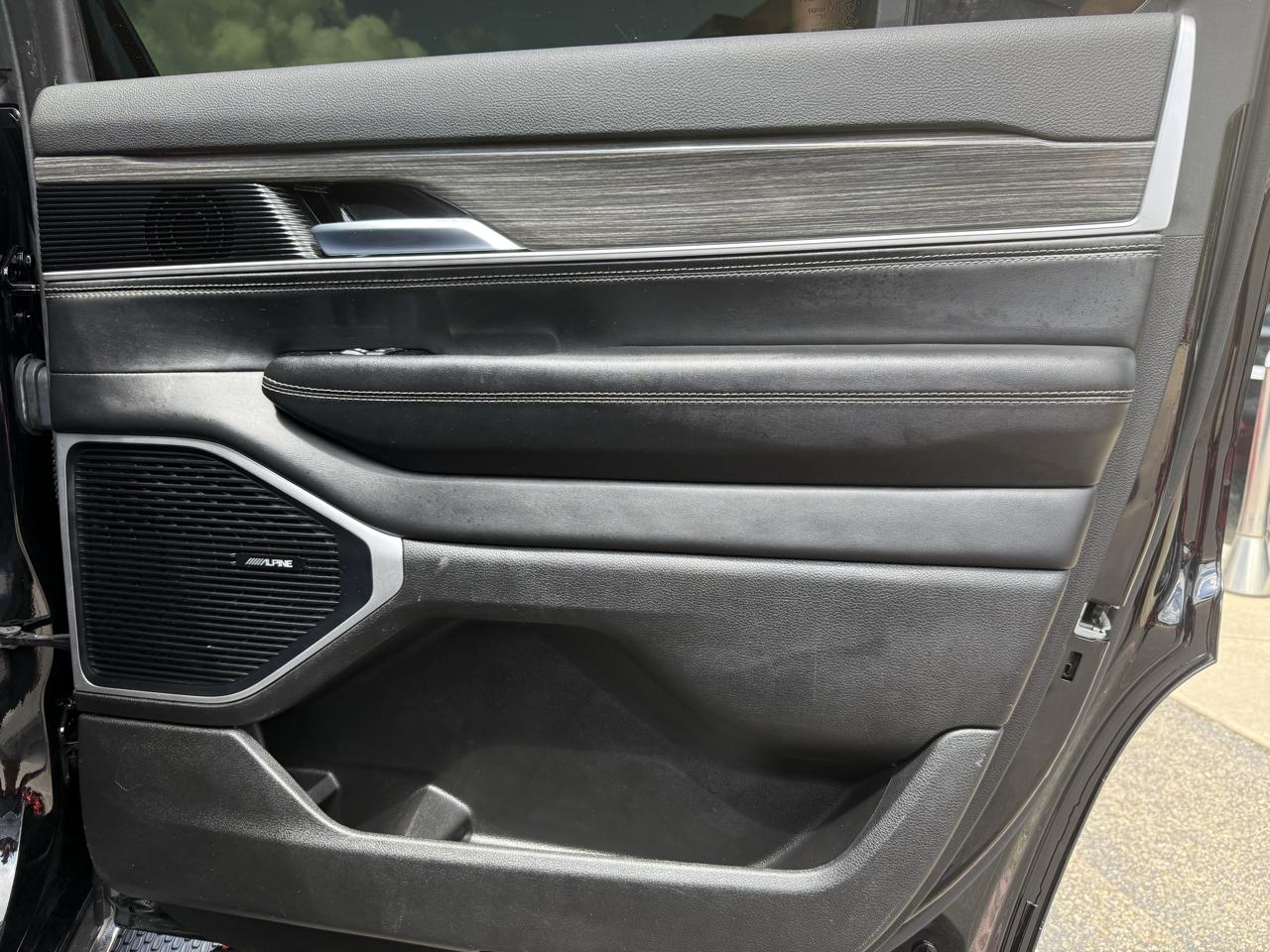 Jeep Wagoneer  2022