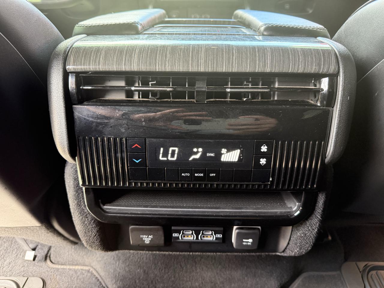 Jeep Wagoneer  2022