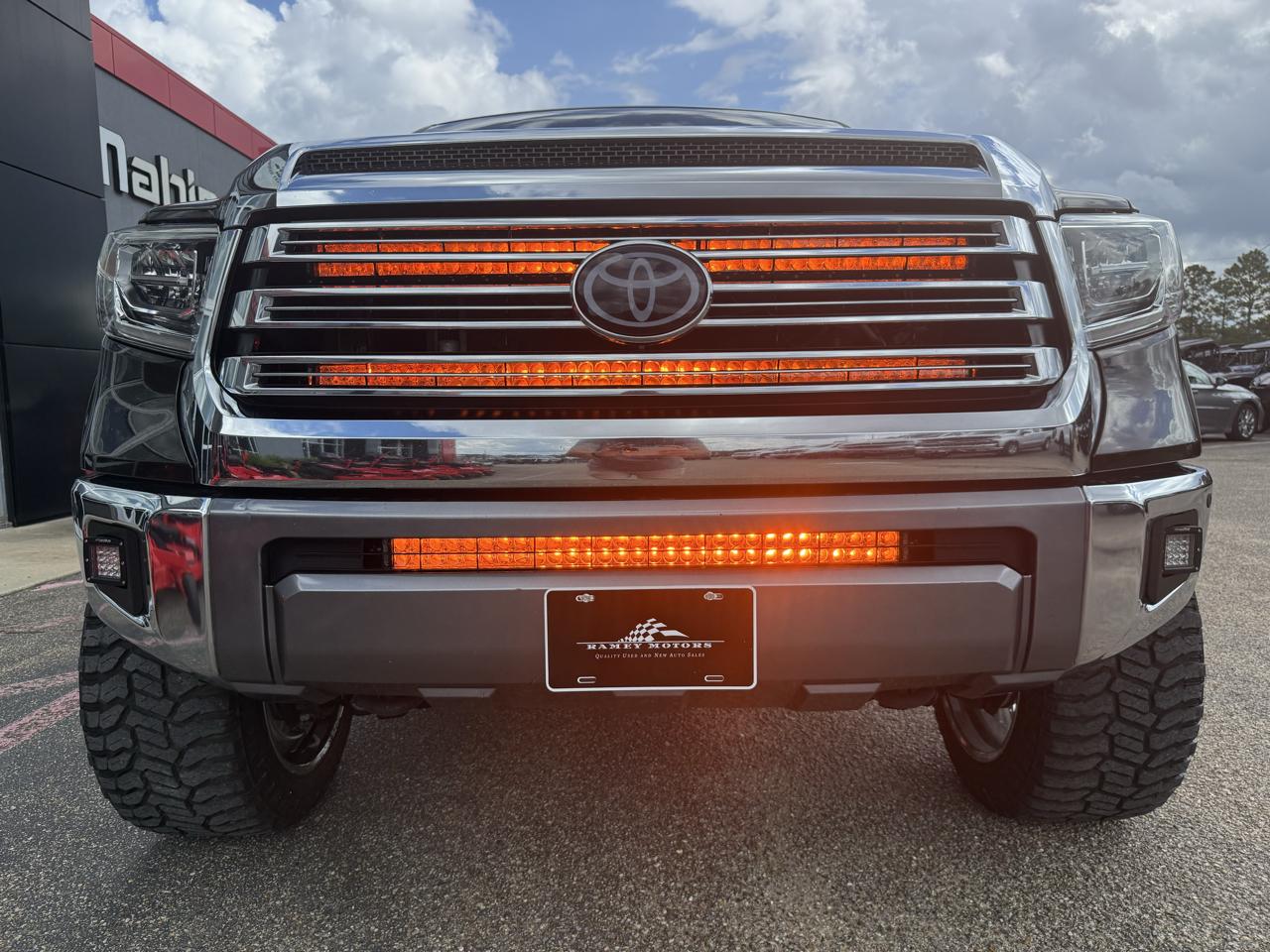 Toyota Tundra 4WD  2021