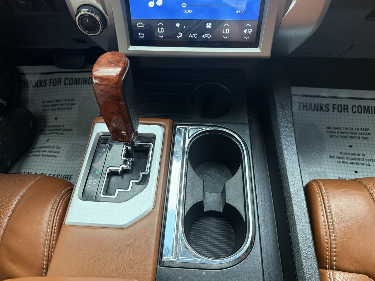 Toyota Tundra 4WD  2021