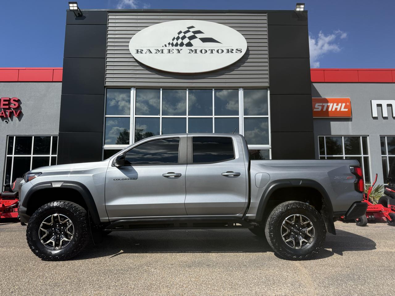 Chevrolet Colorado  2023