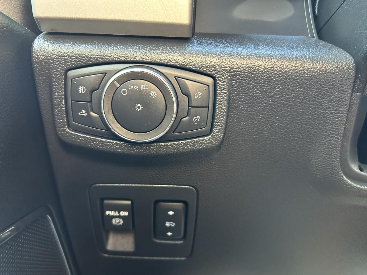 Ford F-150  2019