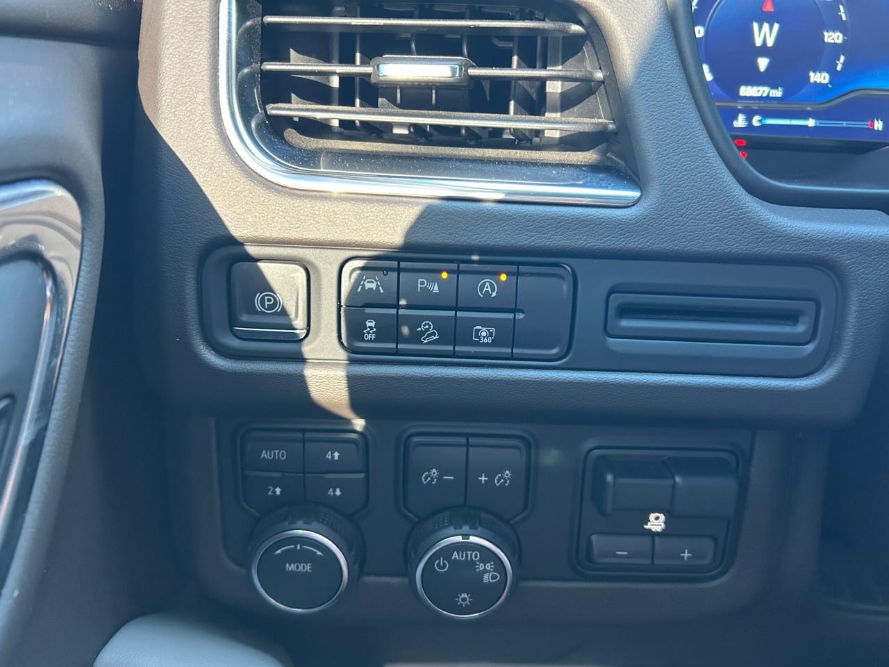Chevrolet Tahoe  2023