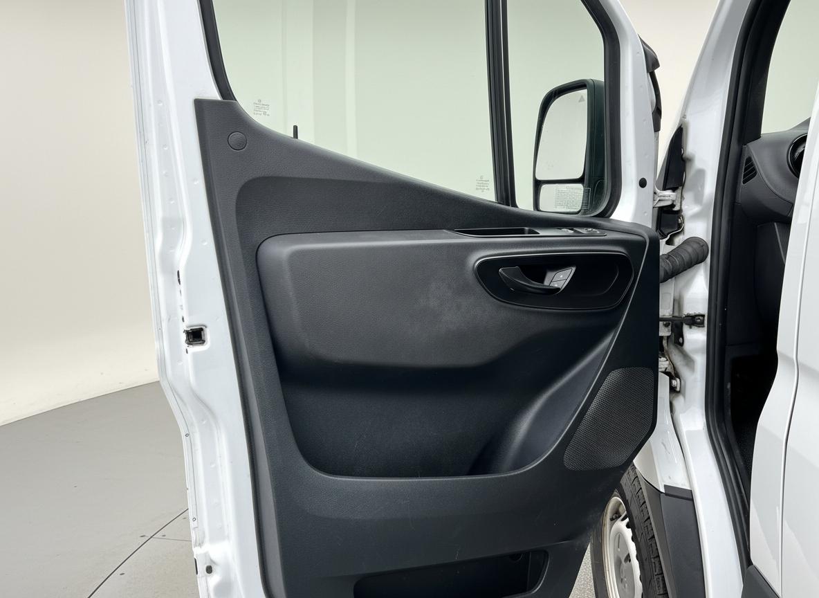 Mercedes-Benz Sprinter Van 2500 High Roof V6 170" Extended RWD 2019