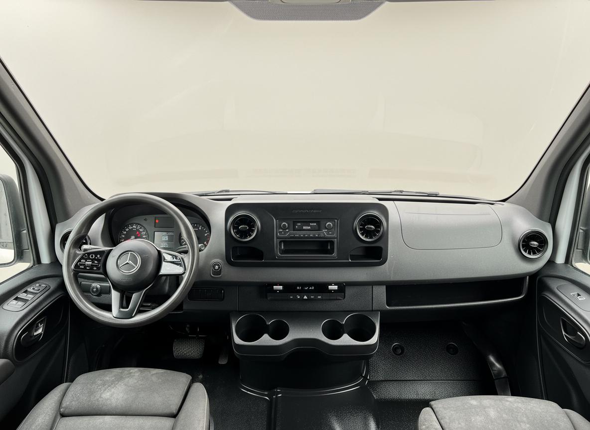 Mercedes-Benz Sprinter Van 2500 High Roof V6 170" Extended RWD 2019