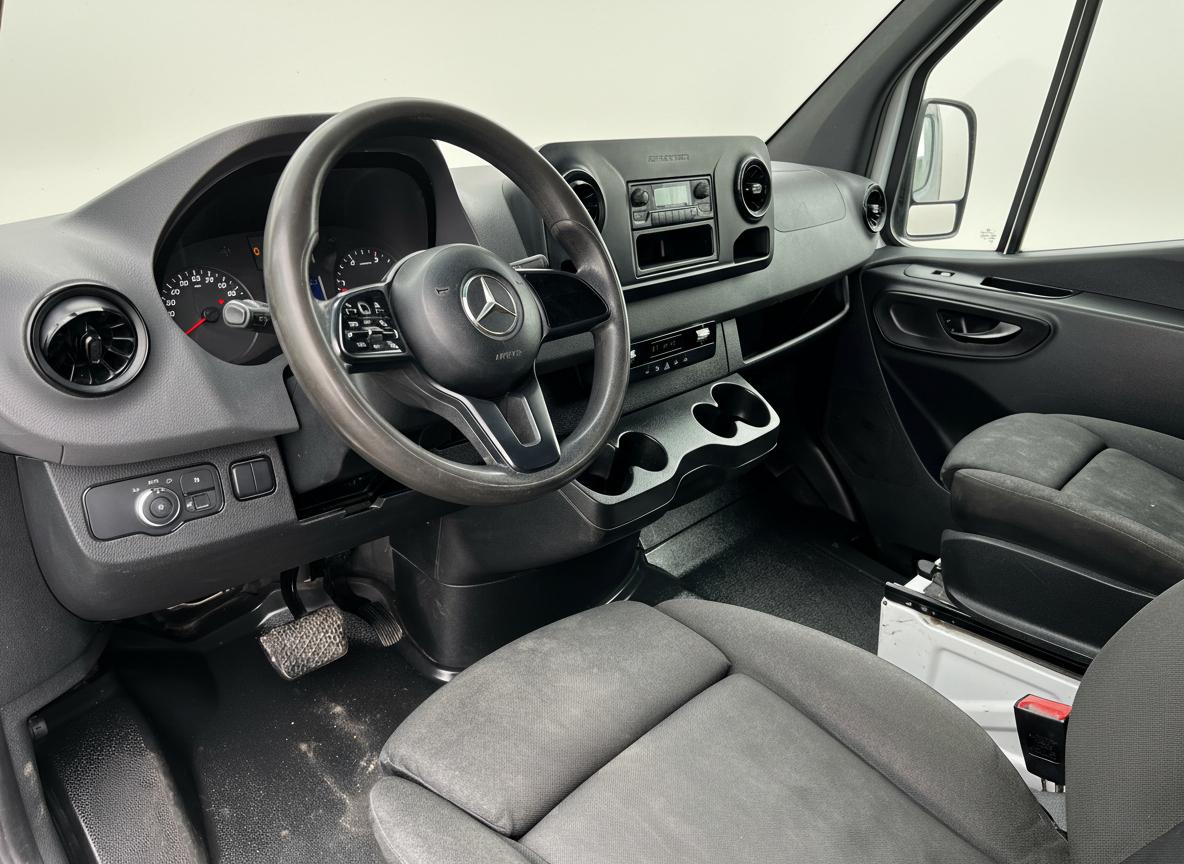 Mercedes-Benz Sprinter Van 2500 High Roof V6 170" Extended RWD 2019