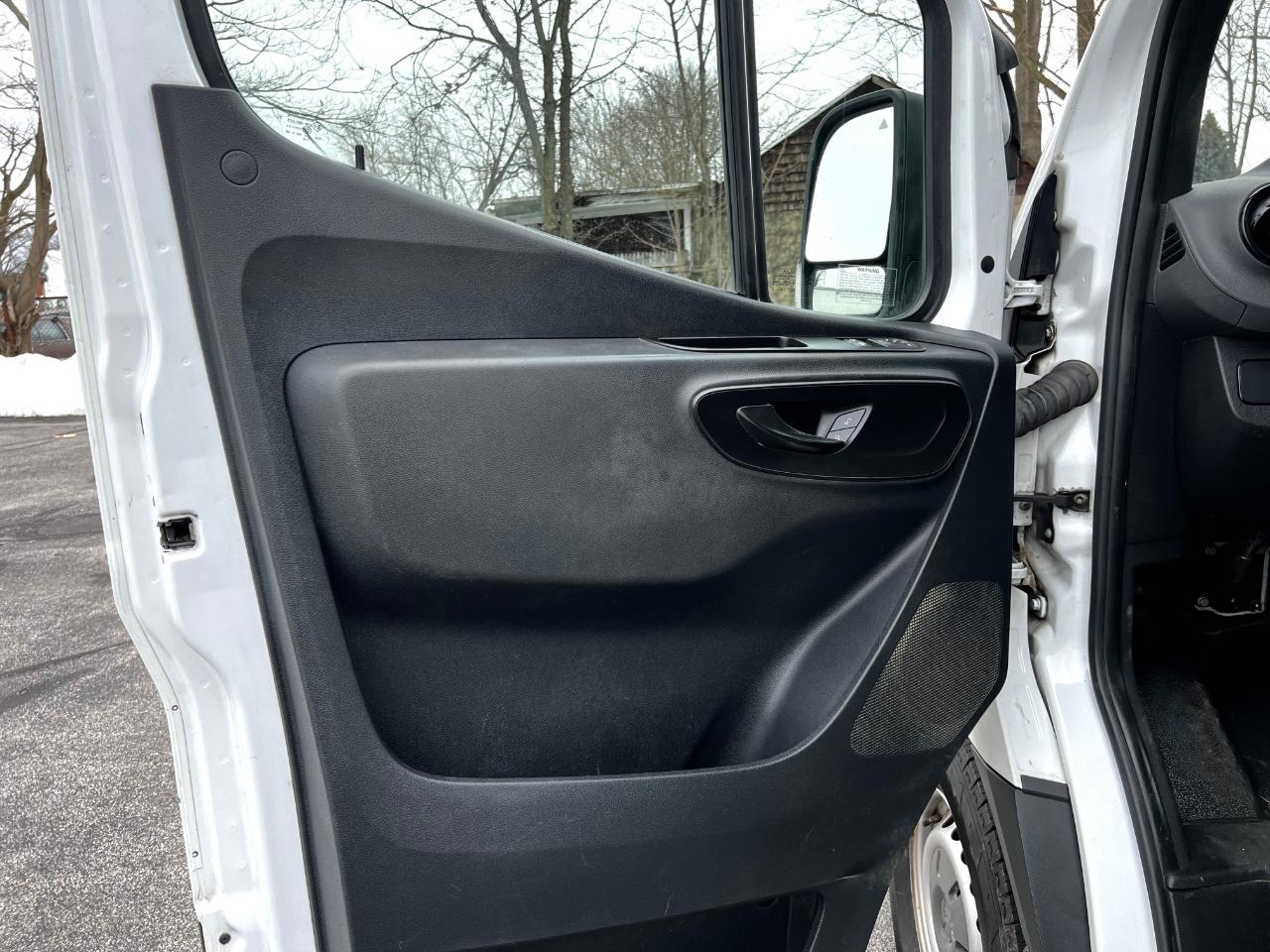 Mercedes-Benz Sprinter Van 2500 High Roof V6 170" Extended RWD 2019