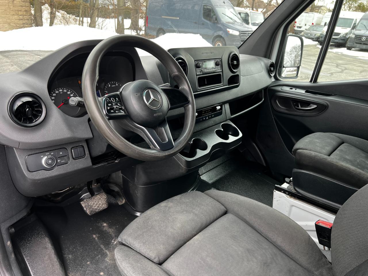 Mercedes-Benz Sprinter Van 2500 High Roof V6 170" Extended RWD 2019