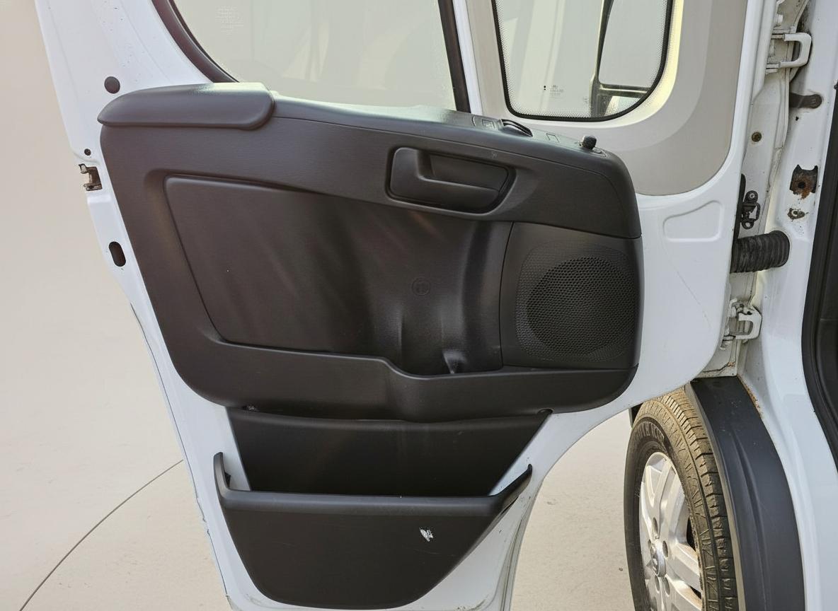 RAM ProMaster Cargo Van 1500 High Roof 136" WB 2016