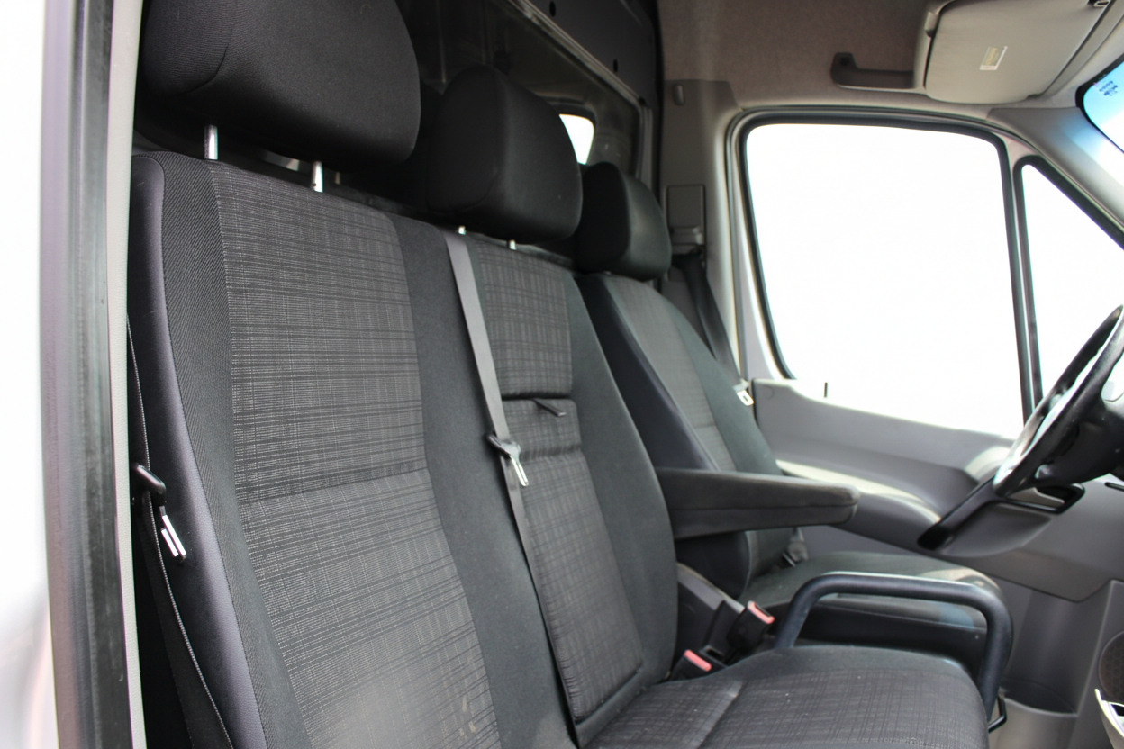 Freightliner Sprinter Cargo Vans 2500 144" 2014