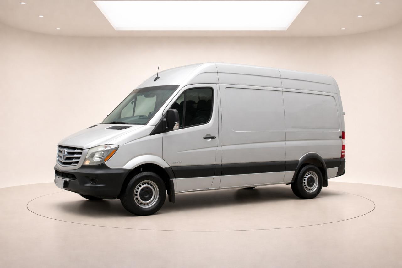 Freightliner Sprinter Cargo Vans 2500 144" 2014
