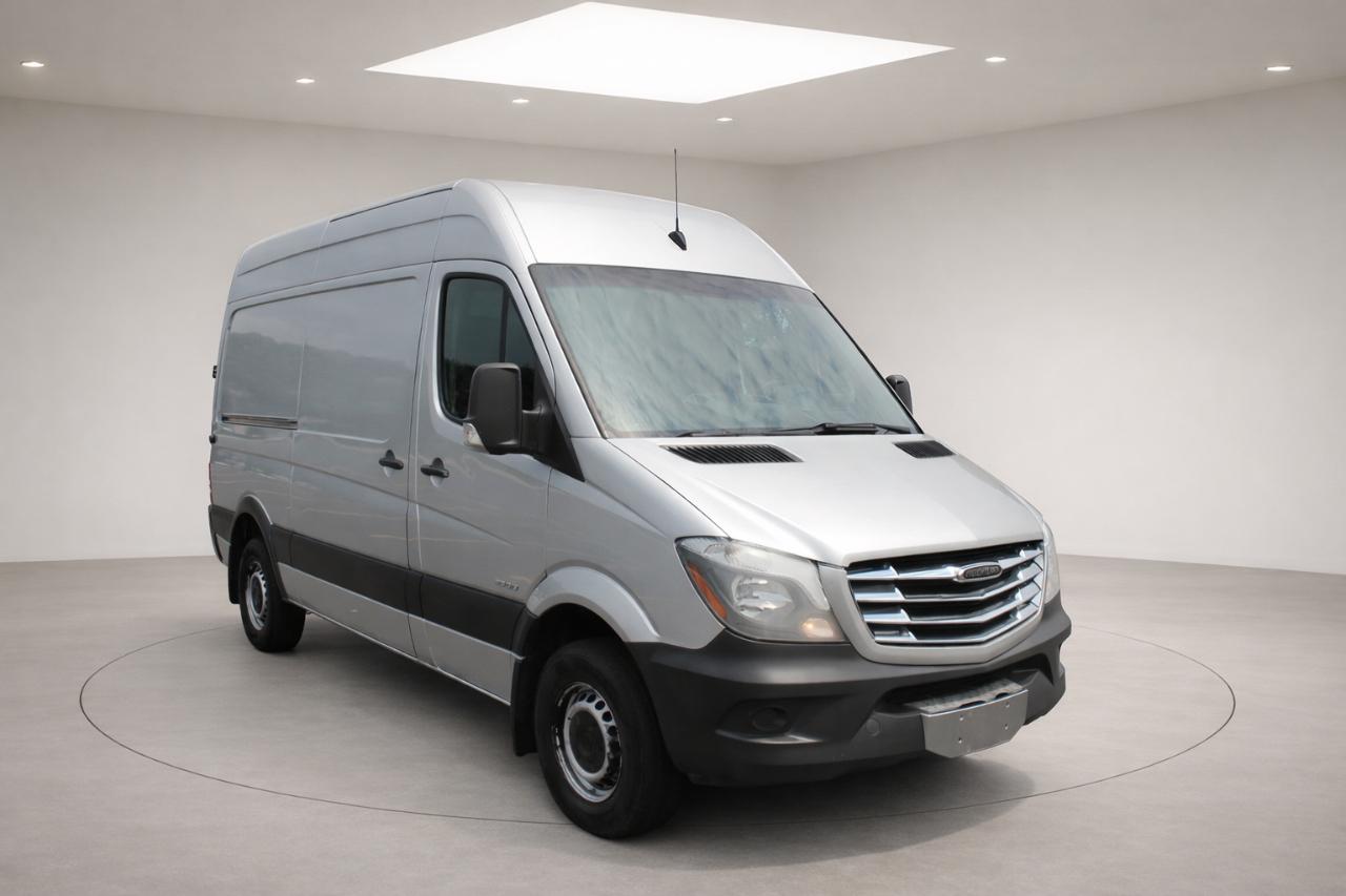 Freightliner Sprinter Cargo Vans 2500 144" 2014