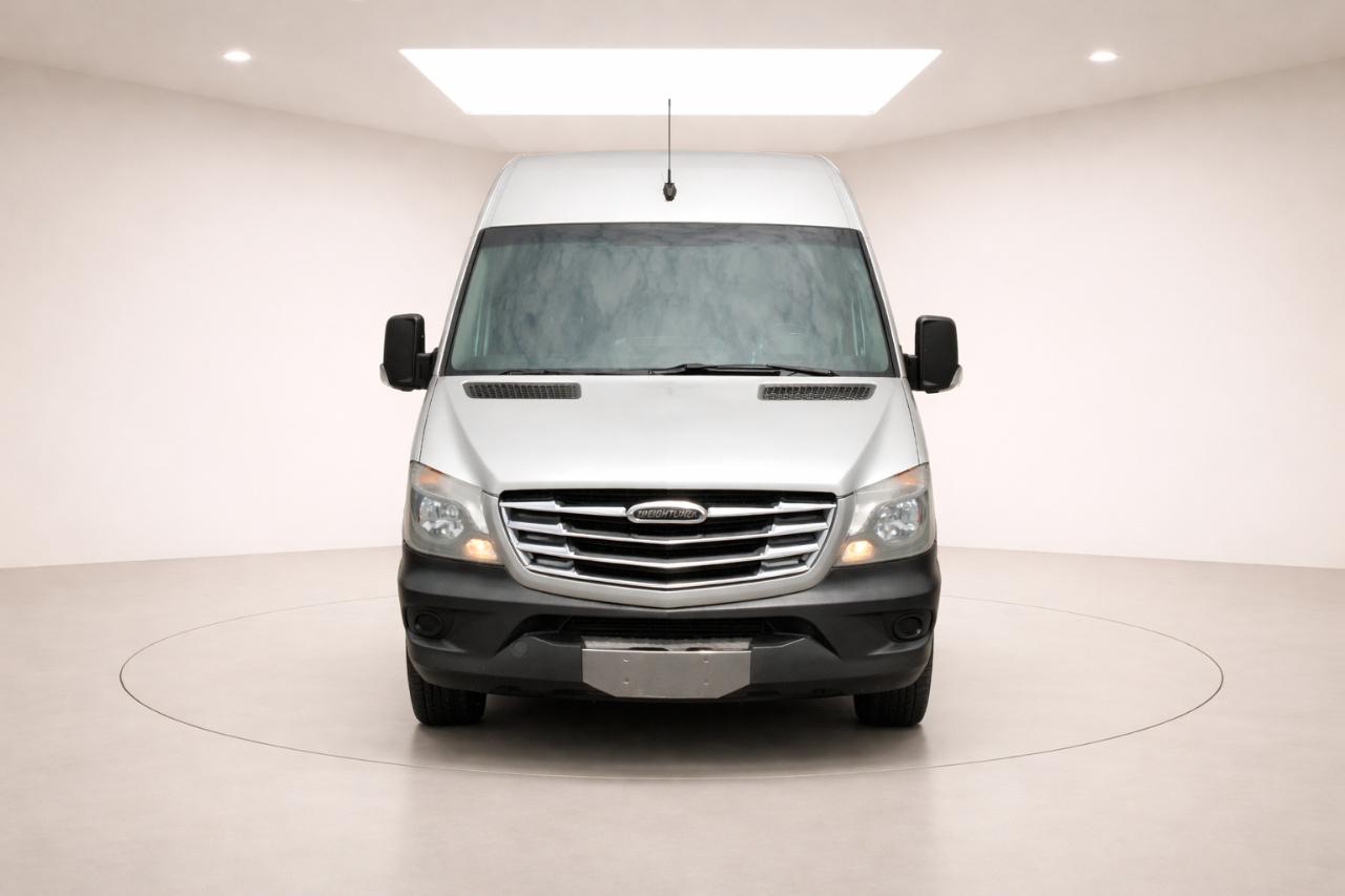 Freightliner Sprinter Cargo Vans 2500 144" 2014