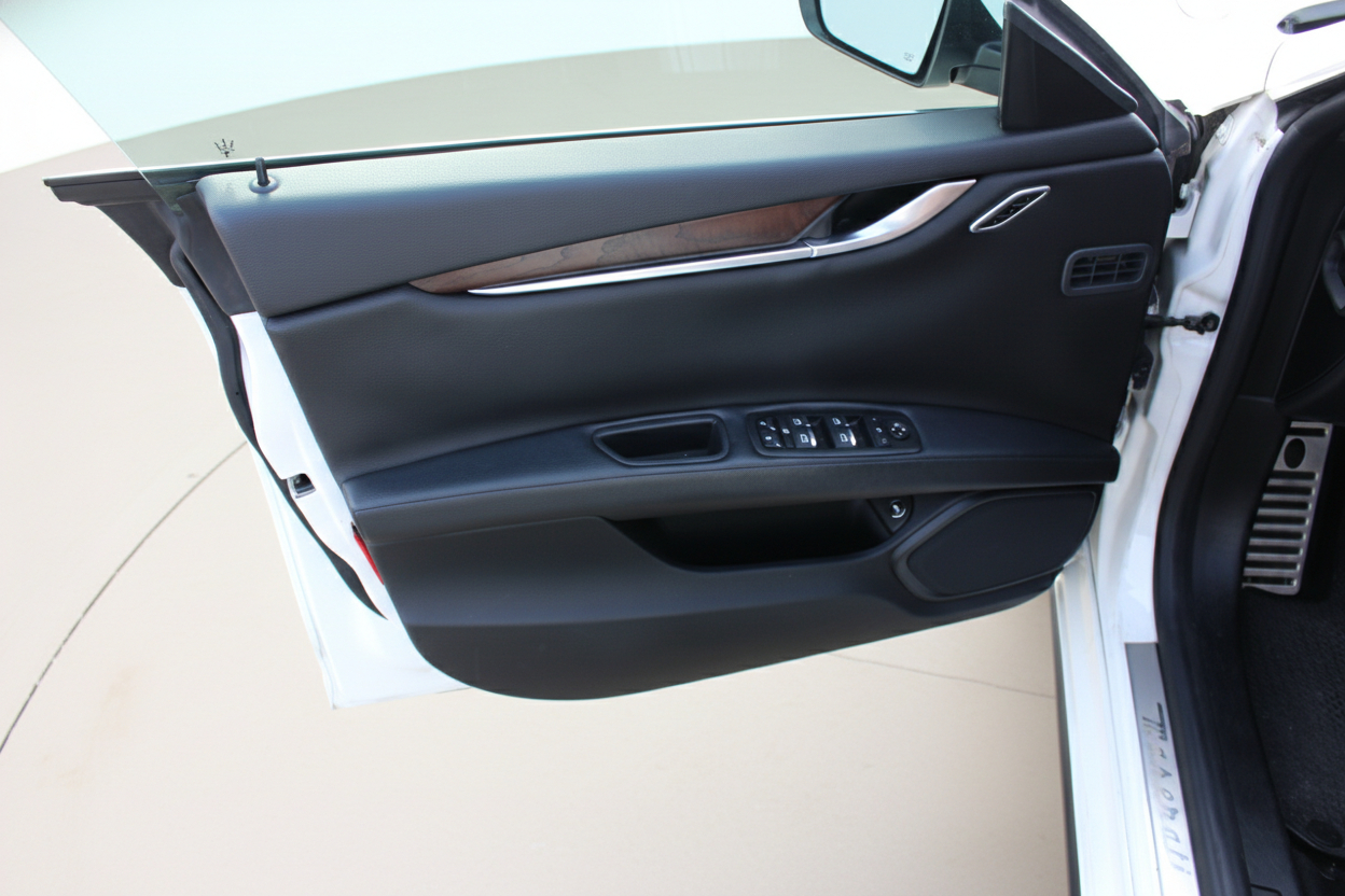 Maserati Ghibli 4dr Sdn S Q4 2015