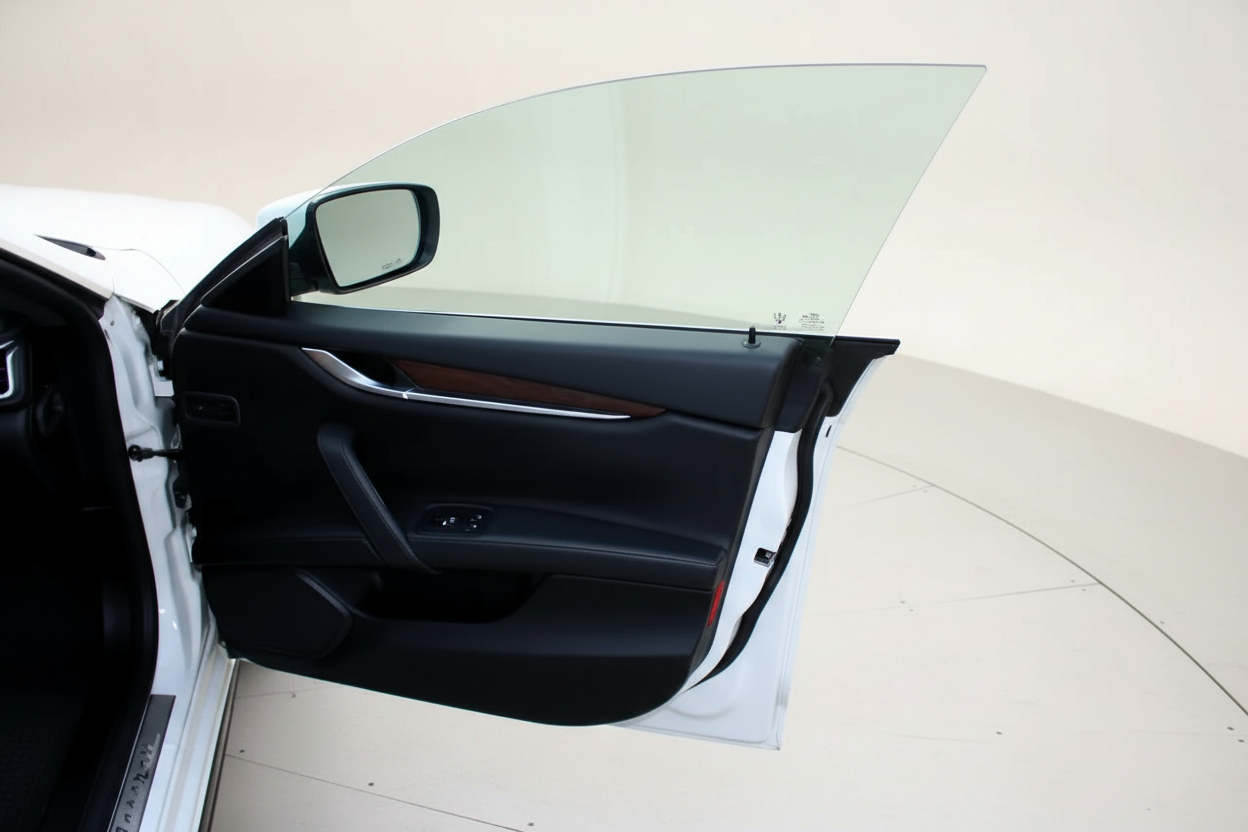 Maserati Ghibli 4dr Sdn S Q4 2015